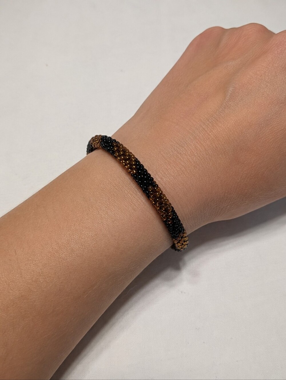 #588 Sashka Co Handmade Glass Bead Bracelet Stretch Roll-On Boho